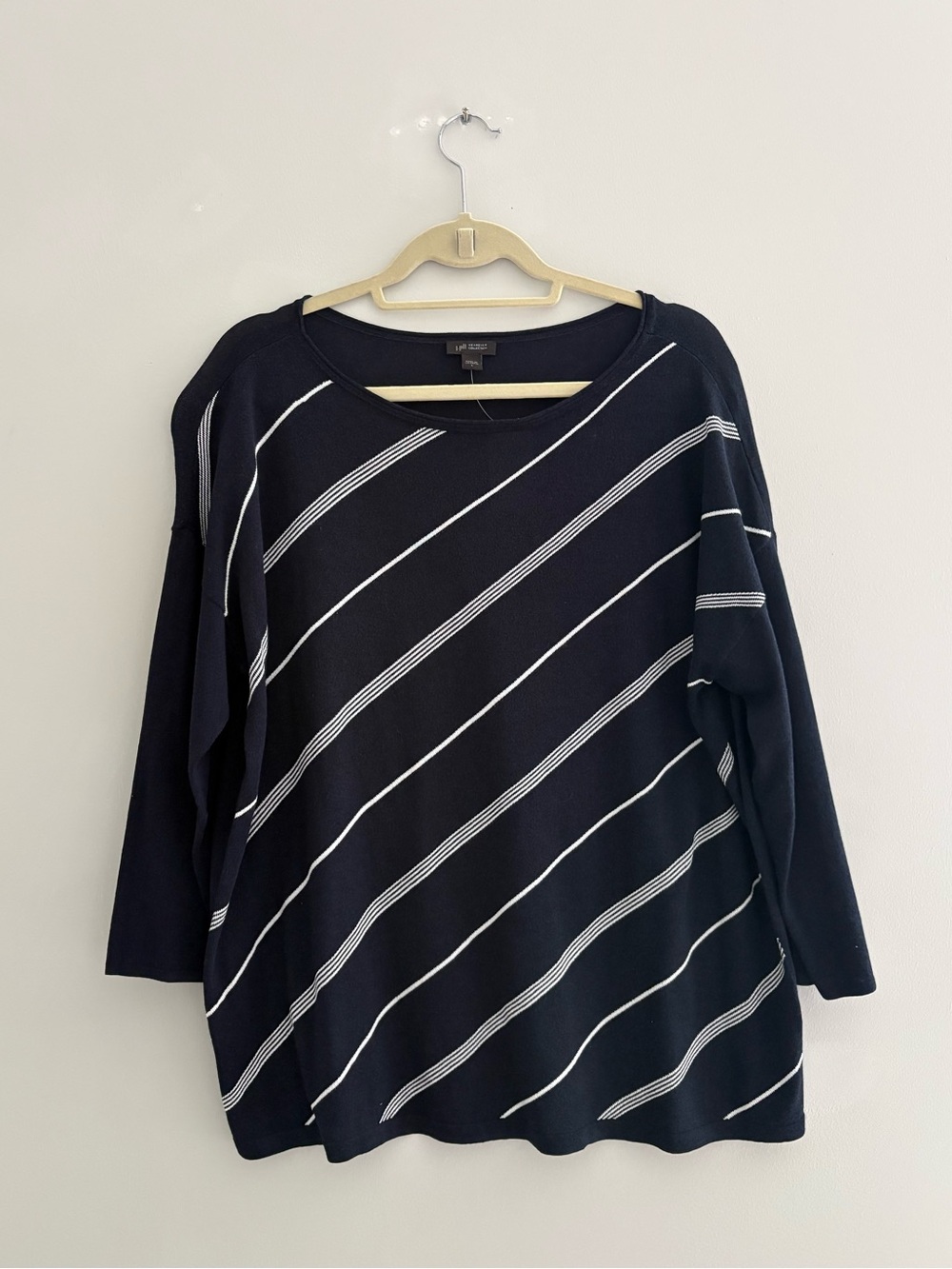 NWT J. Jill Wearever Collection Lightweight Longline Striped Navy Sweater Top